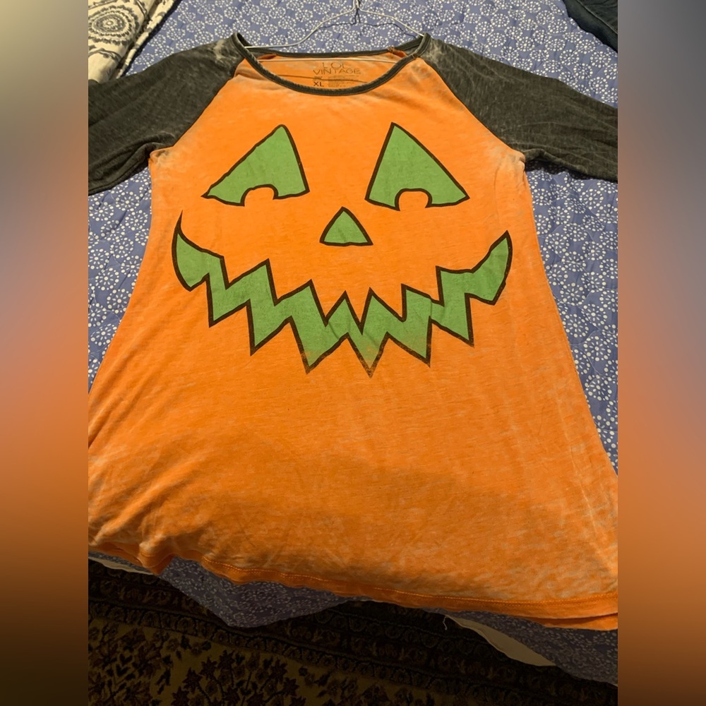 LOL Vintage Unisex JackOLantern Halloween Top Size XL (used once looks worn)
